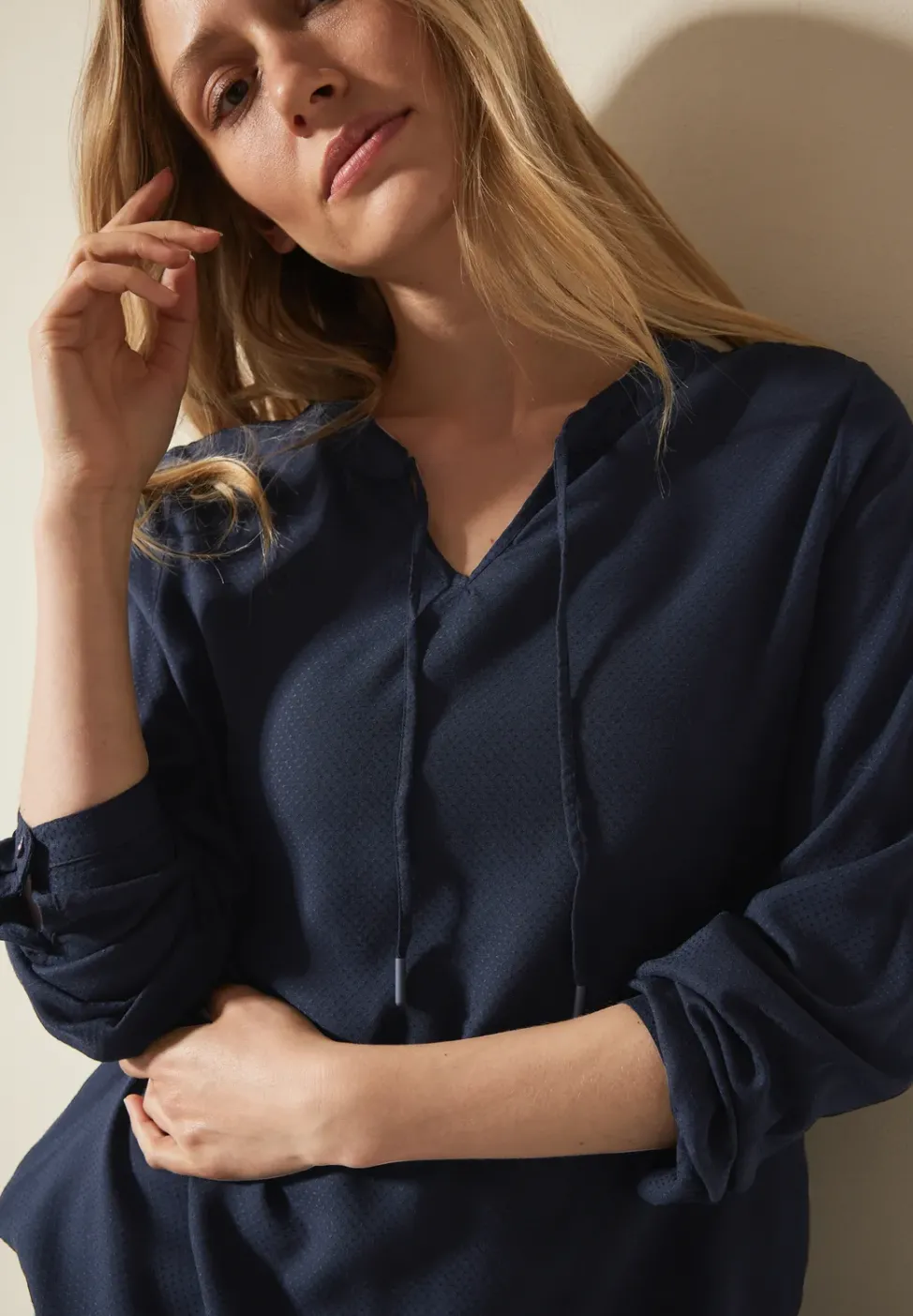 Bluse mit elastischem Saum