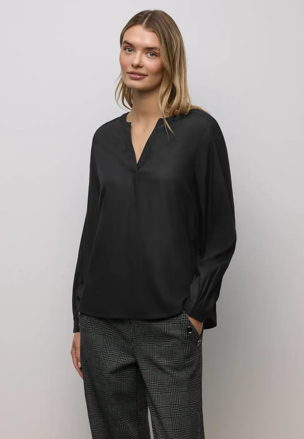 Bluse mit Glitzerdetail