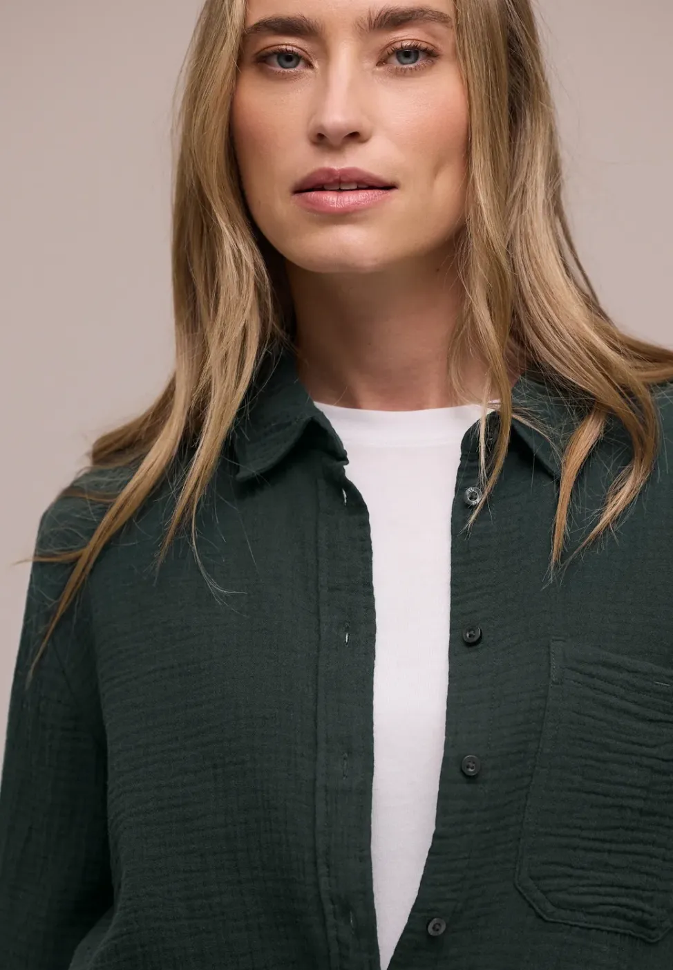 Bluse mit Hemdkragen aus Musselinstoff