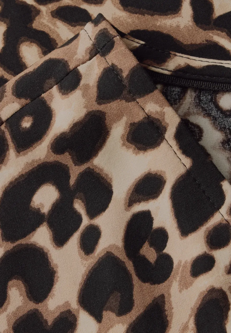 Bluse mit Leo-Muster