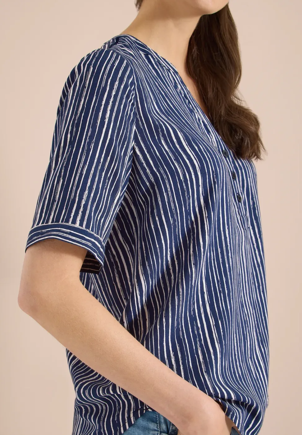 Bluse mit Split Neck und Streifen