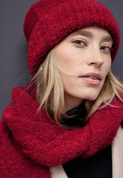 Bouclé Beanie
