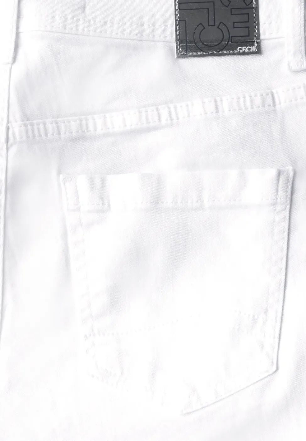 Capri Jeans