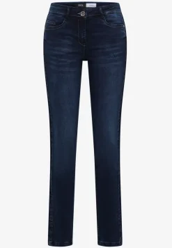 Casual Fit Jeans