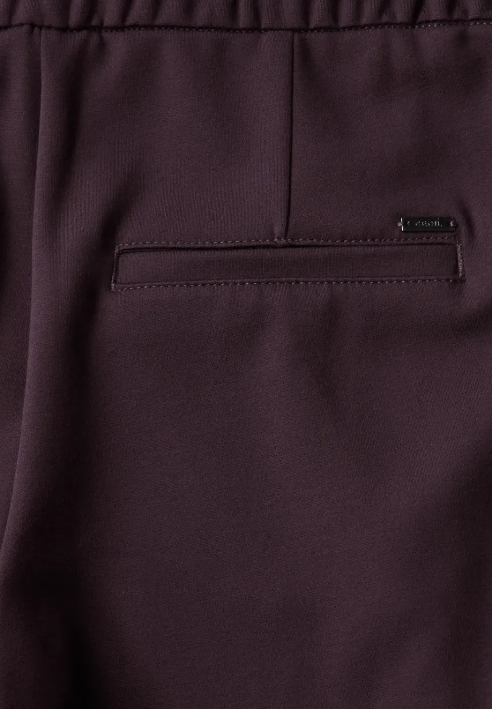 Casual Fit Hose