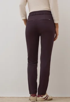 Casual Fit Hose