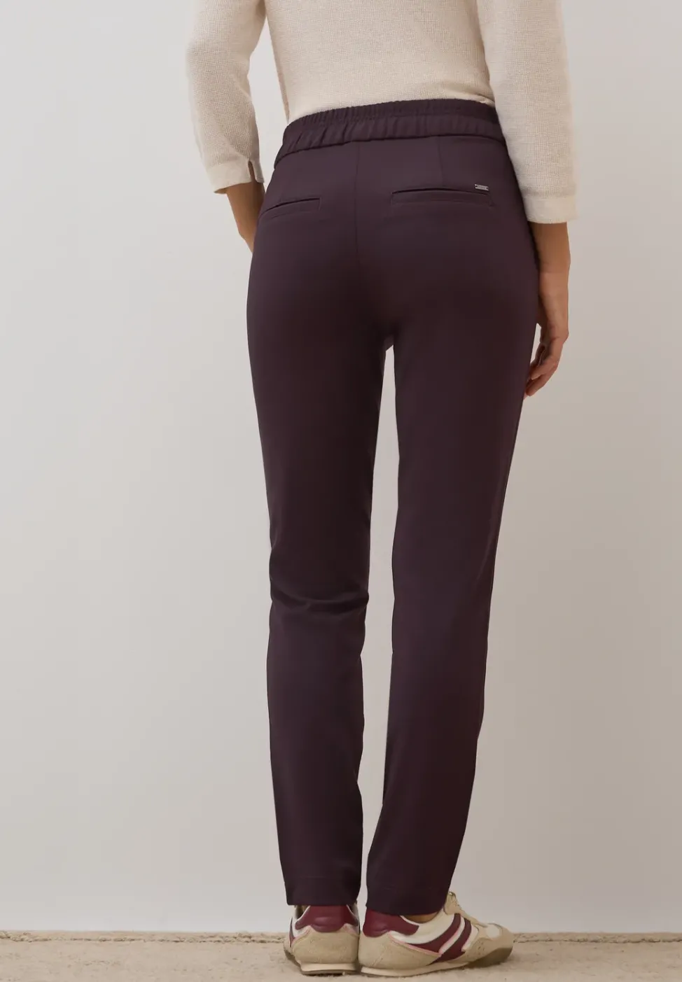 Casual Fit Hose