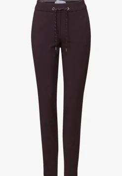 Casual Fit Hose