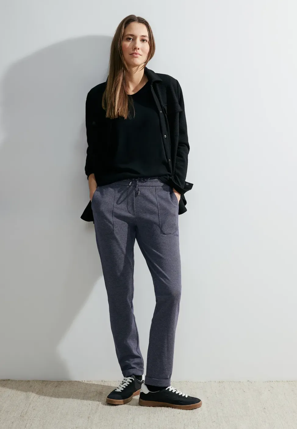 Casual Fit Hose