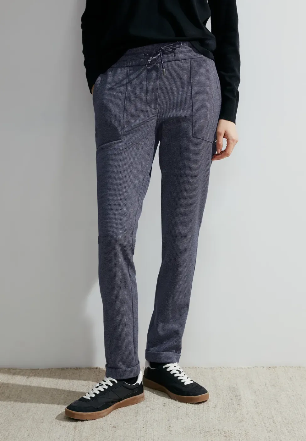 Casual Fit Hose