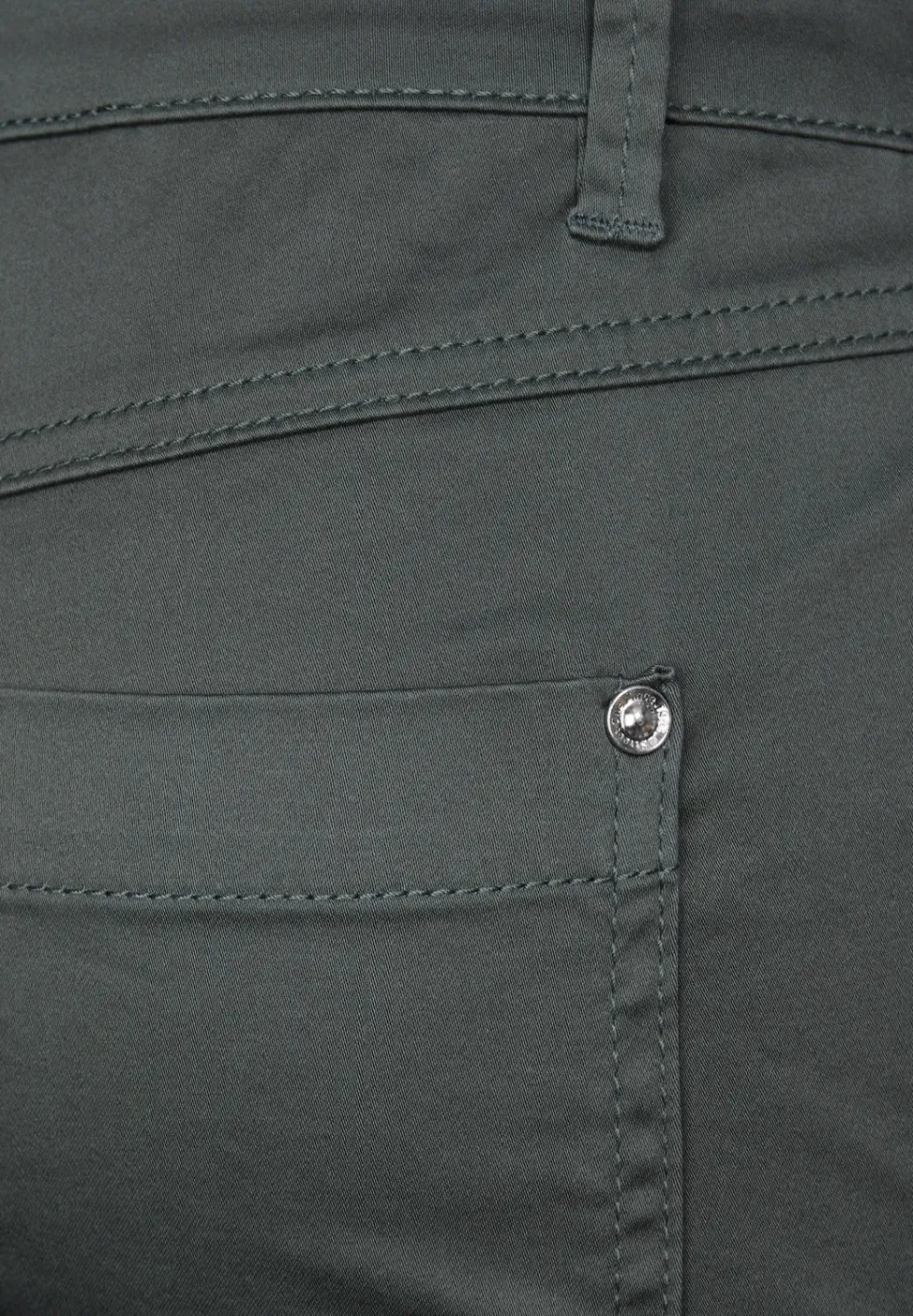 Casual Fit Hose