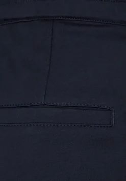 Casual Fit Hose