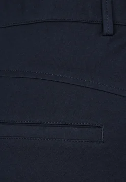 Casual Fit Hose