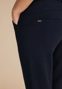 Casual Fit Hose