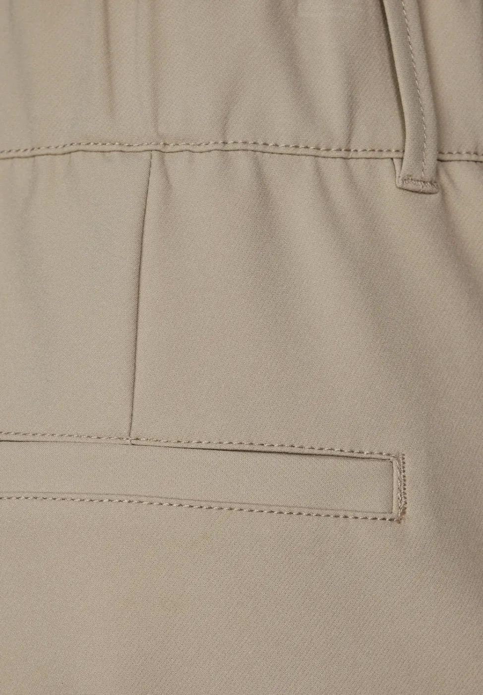 Casual Fit Hose
