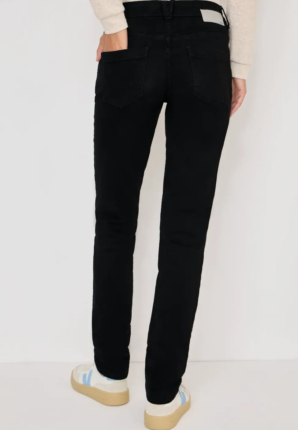 Casual Fit Jeans