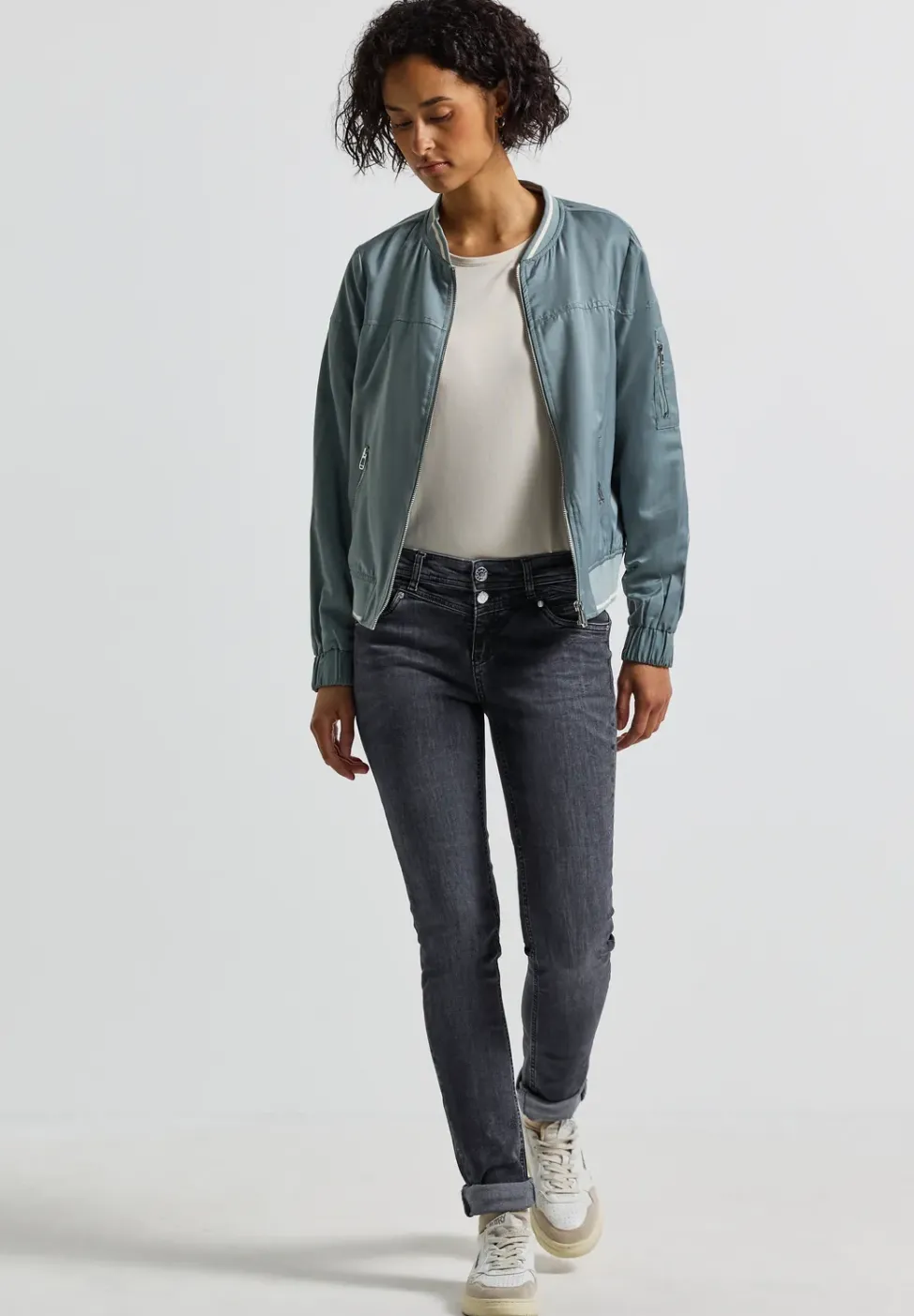 Casual Fit Jeans