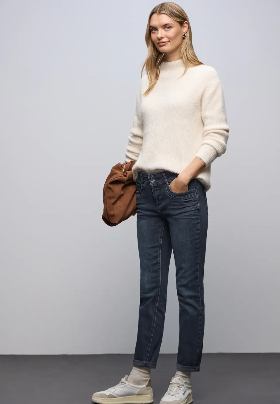Casual Fit Jeans