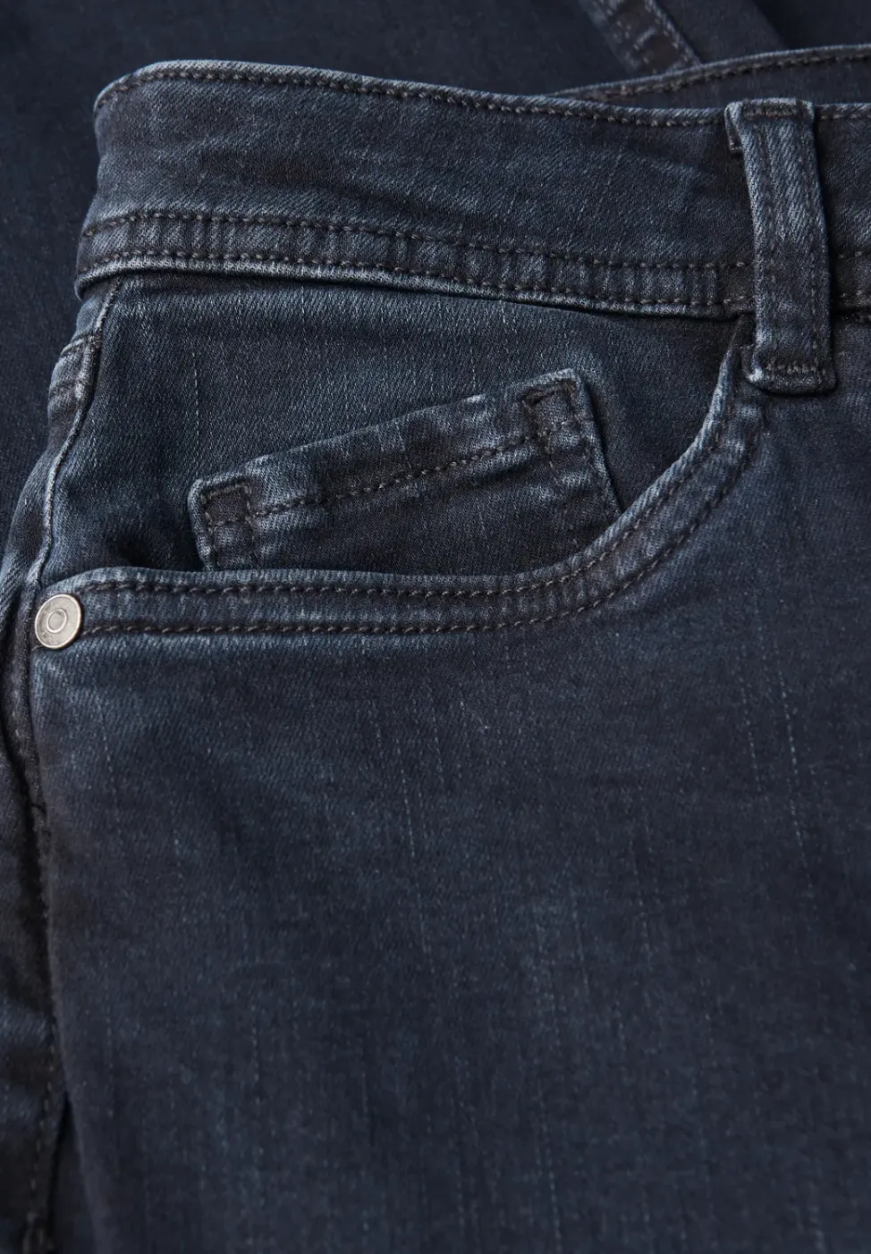 Casual Fit Jeans