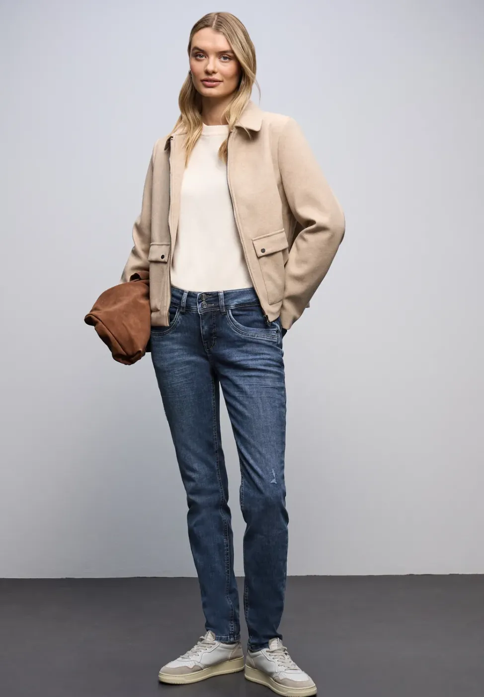 Casual Fit Jeans