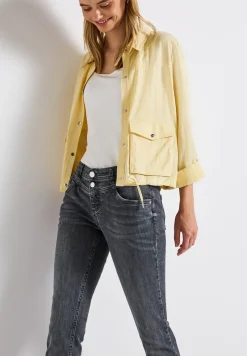 Casual Fit Jeans