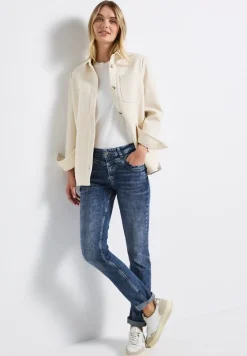 Casual Fit Jeans