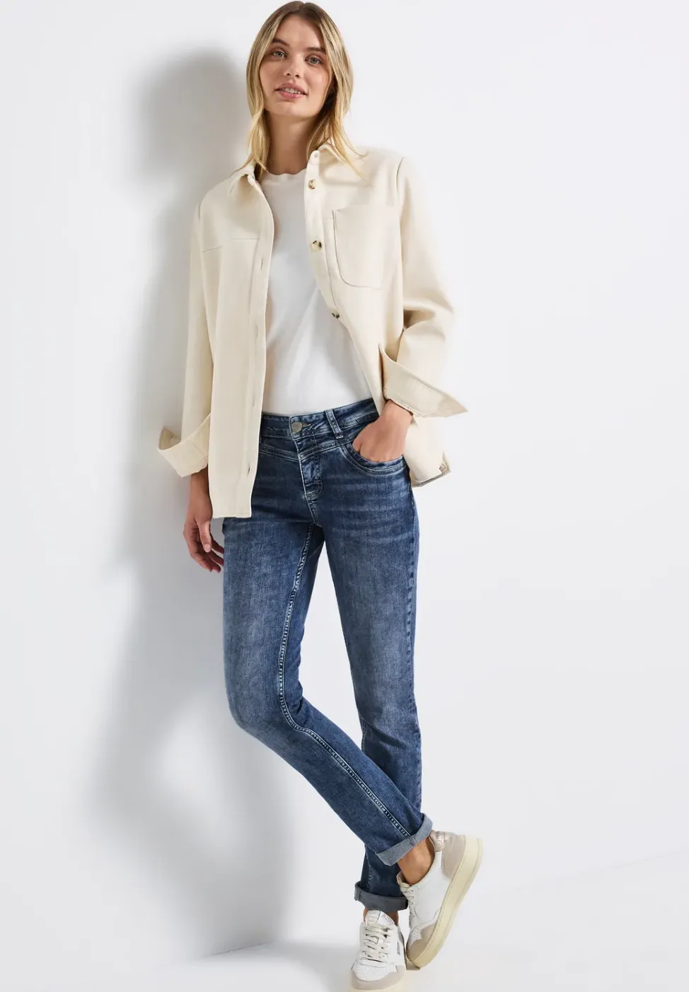 Casual Fit Jeans