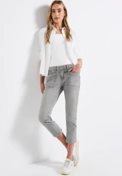 Casual Fit Jeans