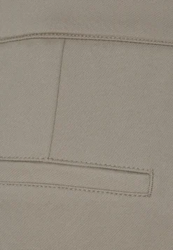 Casual Fit Twill Hose
