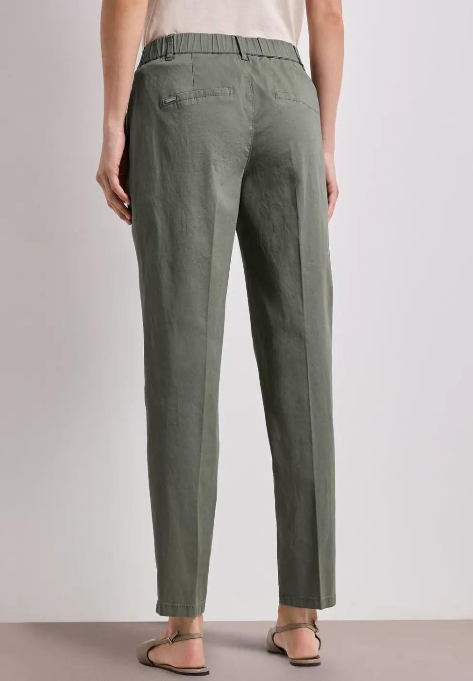 Chino im Casual Fit in softer Qualität