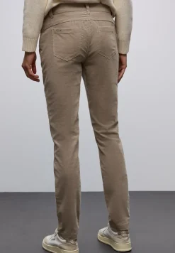 Cordhose im Casual Fit