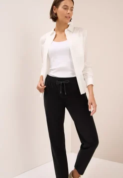 Cordhose im Causal Fit