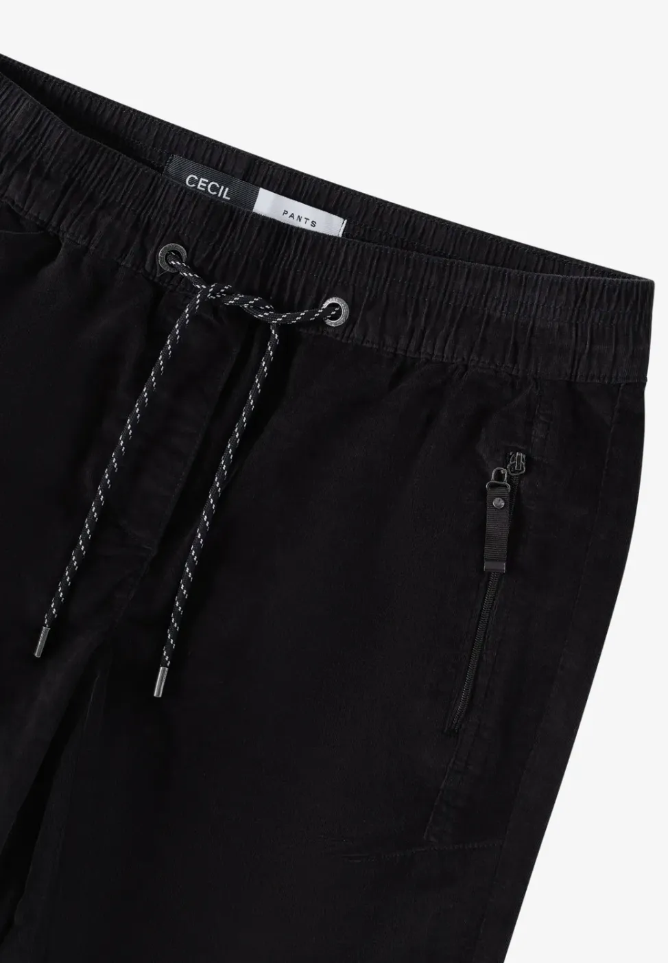 Cordhose im Causal Fit