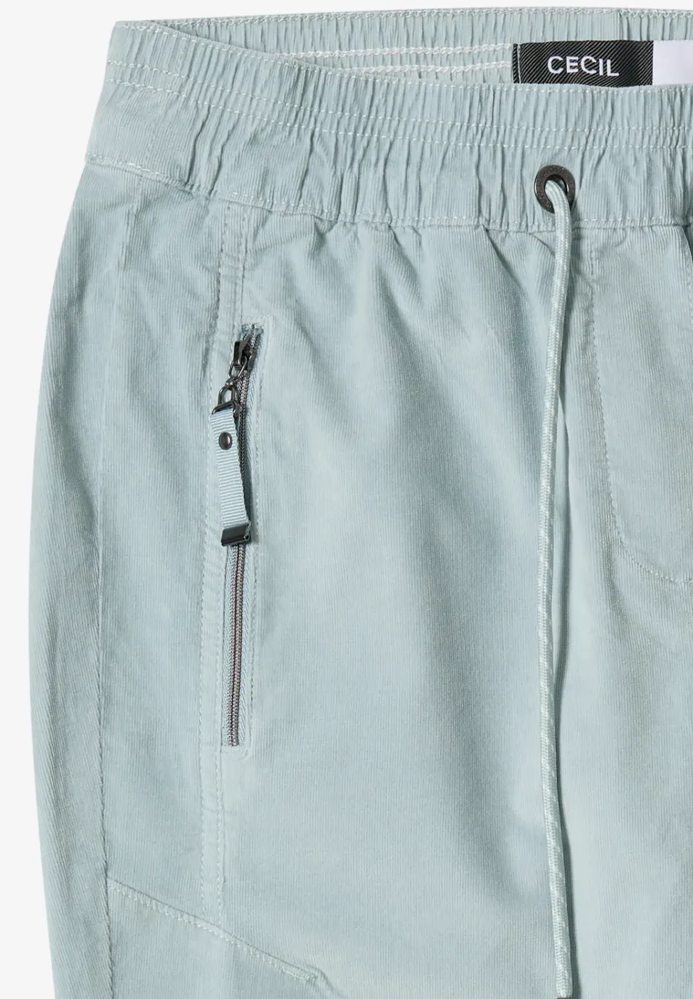 Cordhose im Causal Fit
