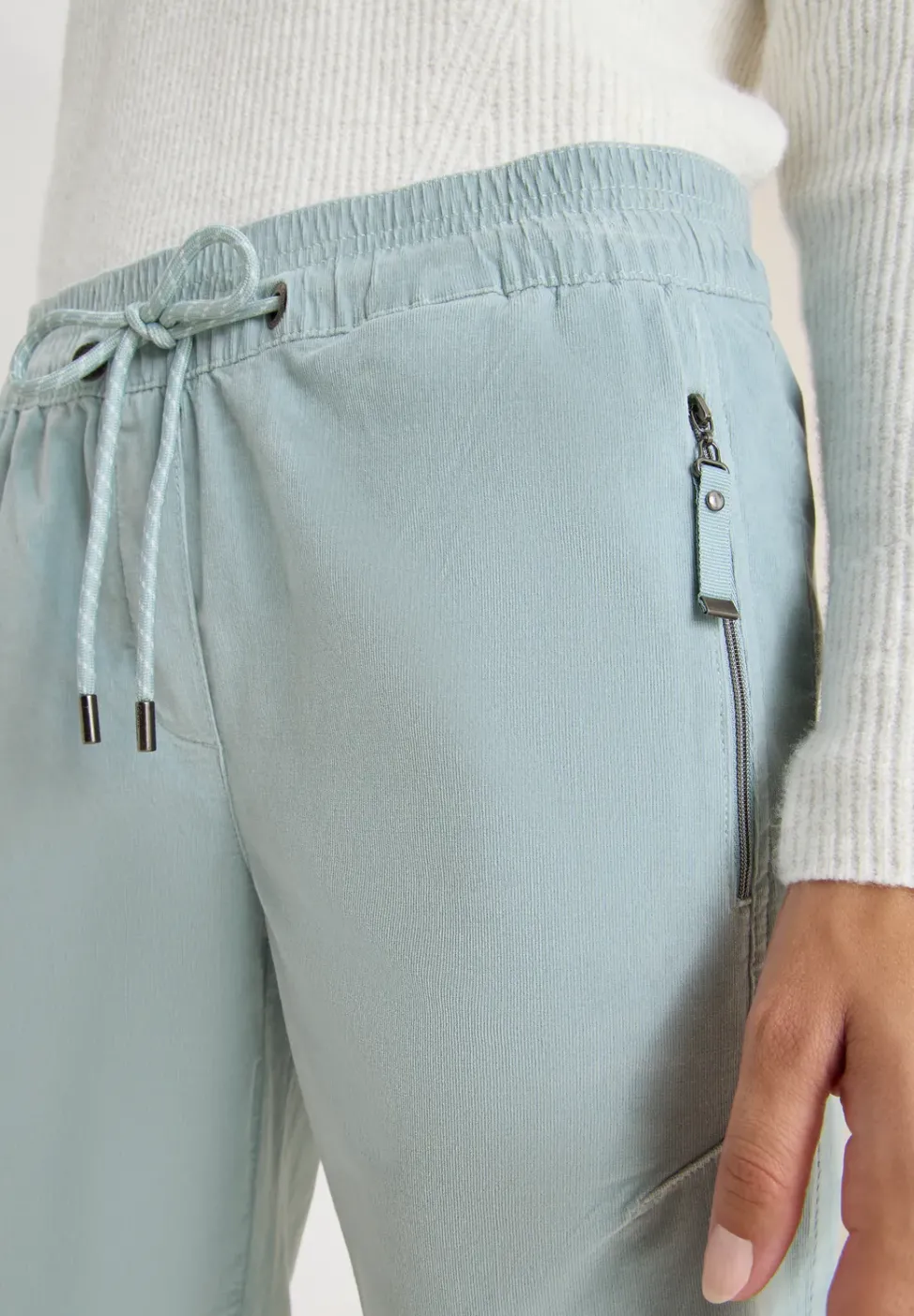 Cordhose im Causal Fit