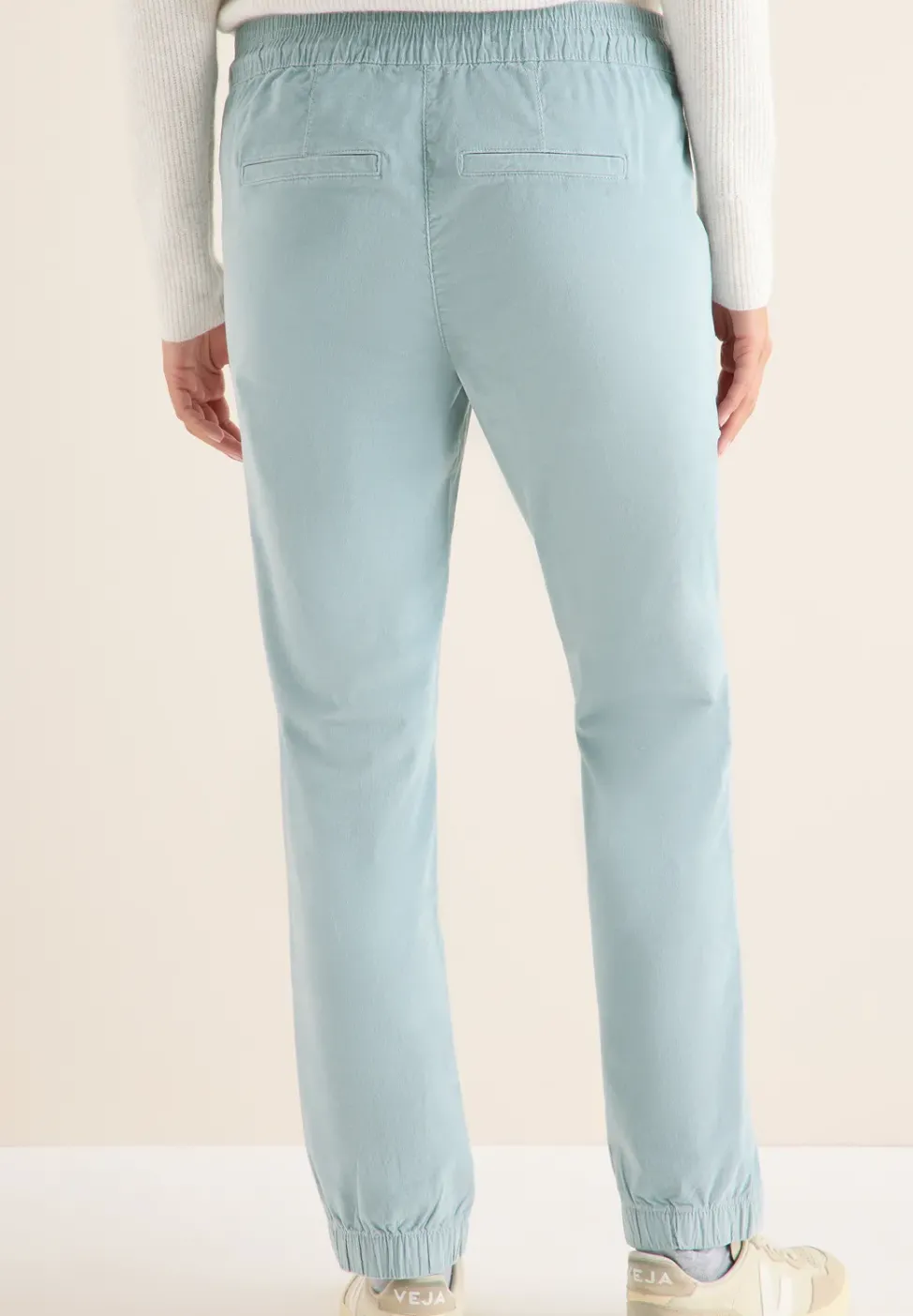 Cordhose im Causal Fit