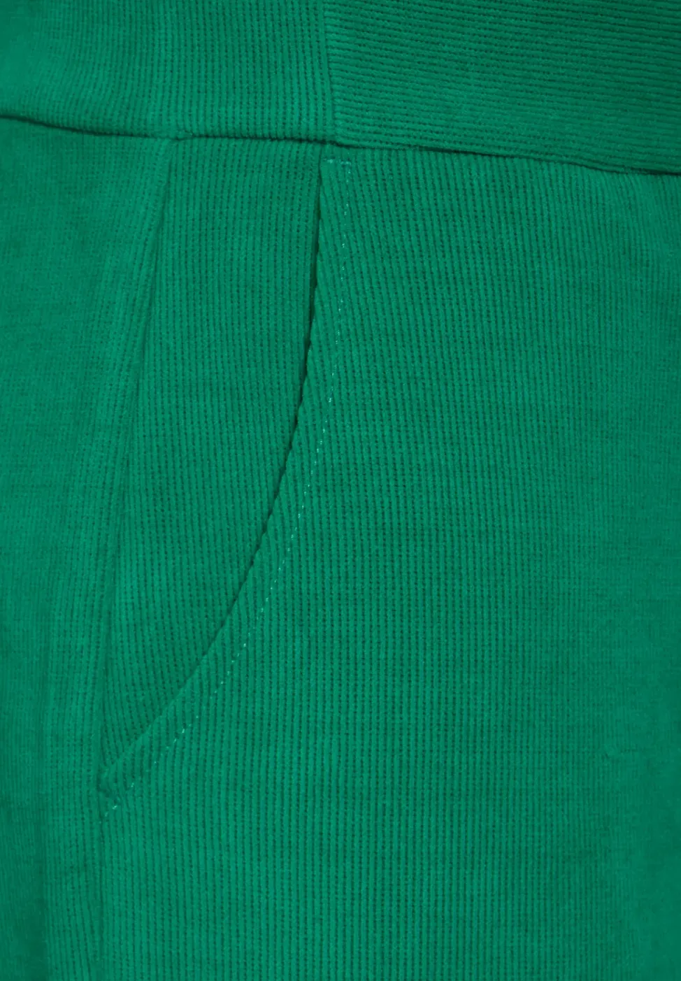 Cord-Hose im Loose Fit