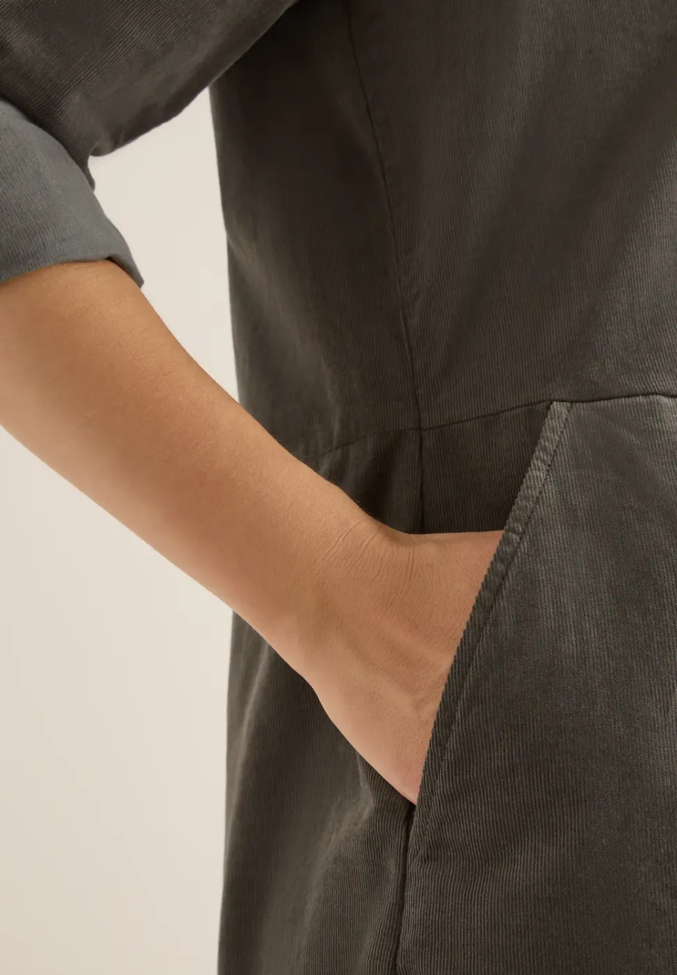 Cordkleid in Unifarbe