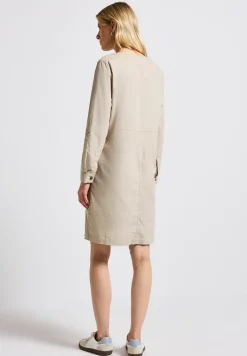 Cordkleid mit Split Neck
