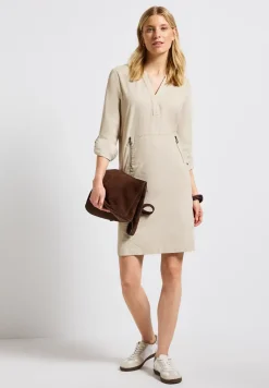 Cordkleid mit Split Neck