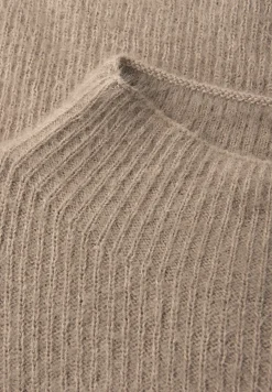 Federgarn Pullover