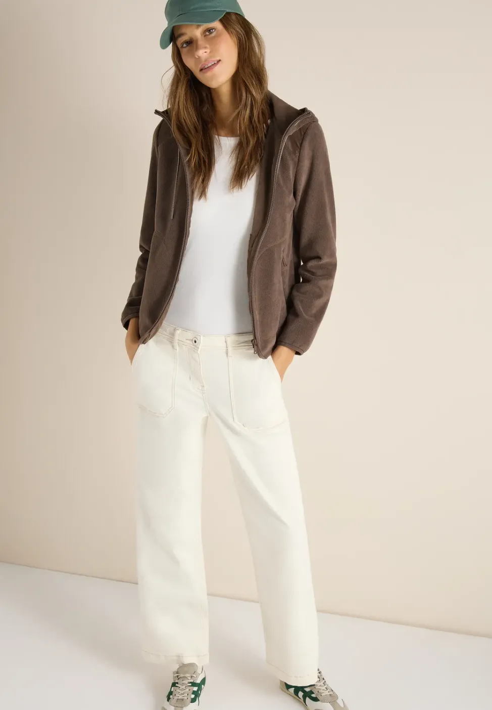 Fleecejacke mit Hoodie