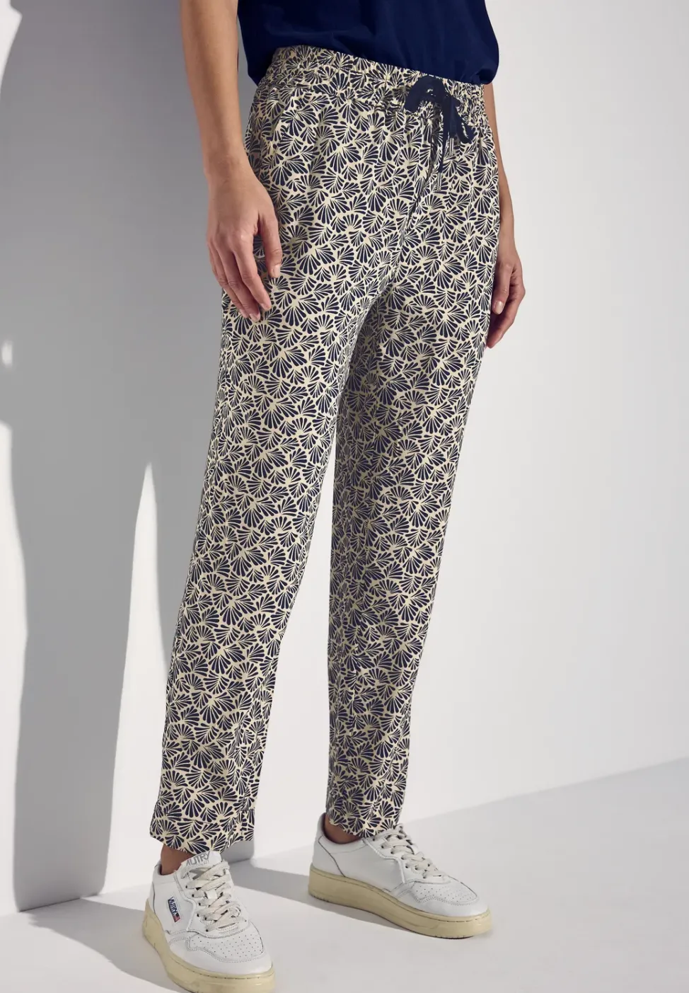 Gemusterte Hose