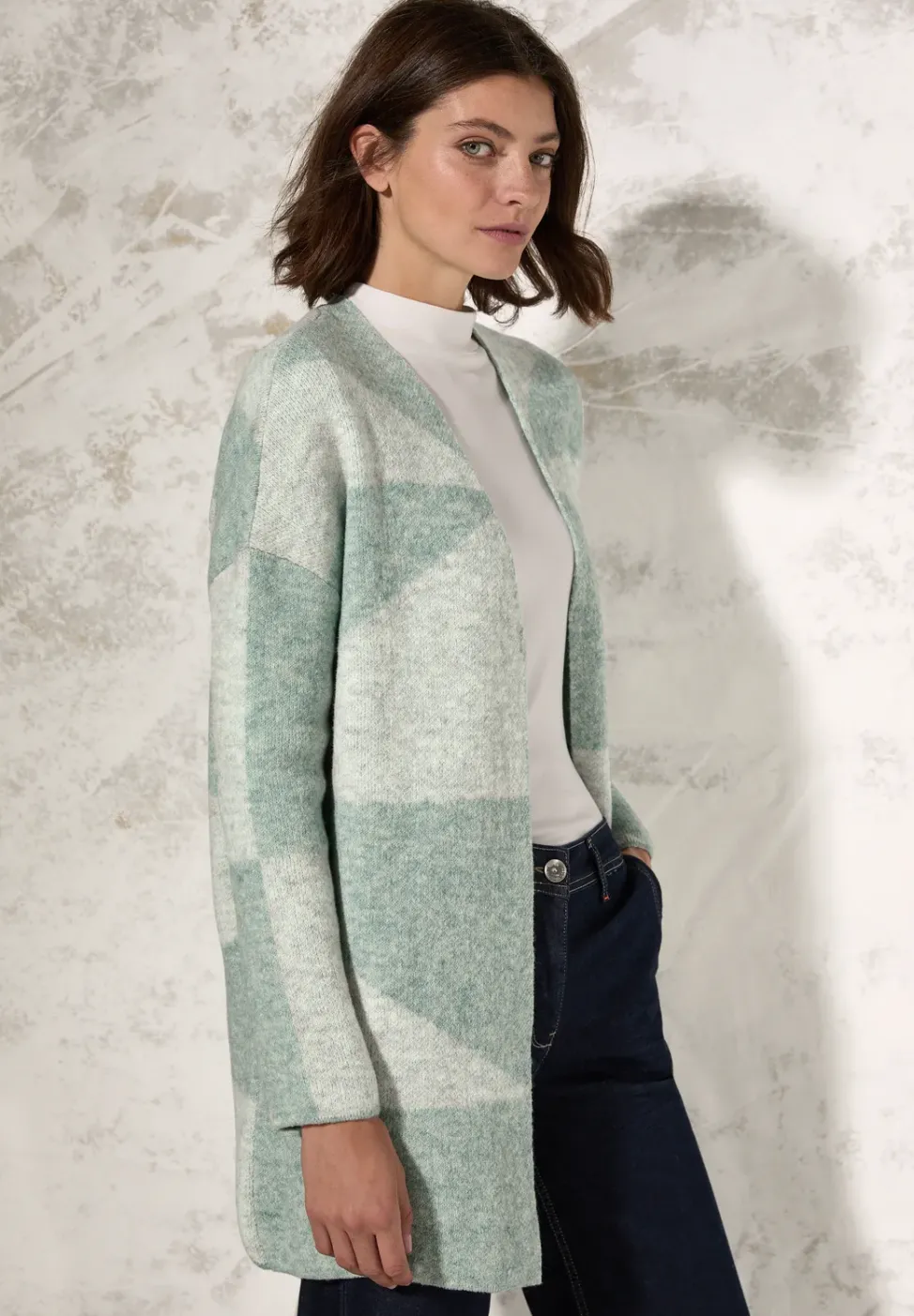 Gemusterte Strickjacke