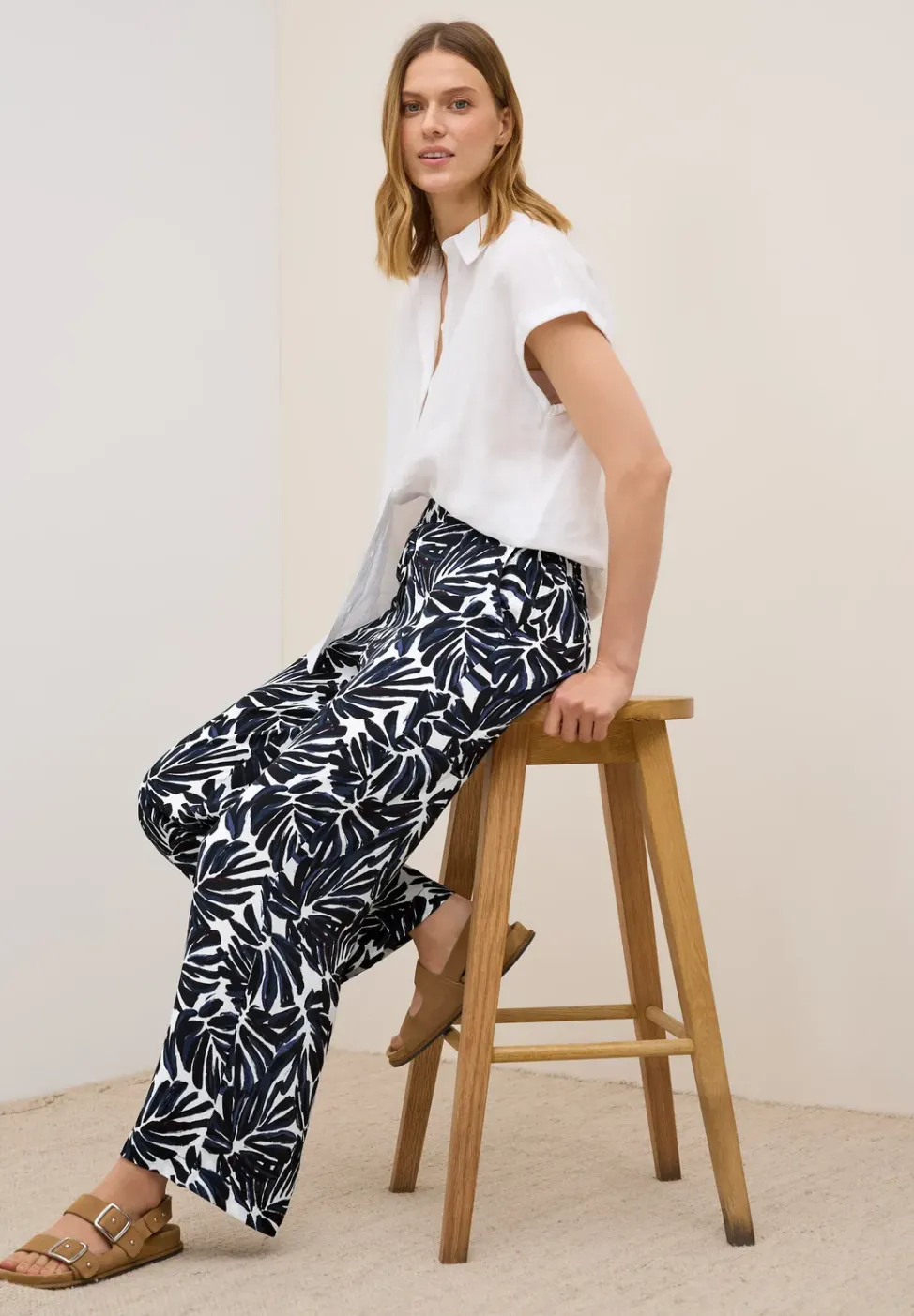 Gemusterte Crepe Hose