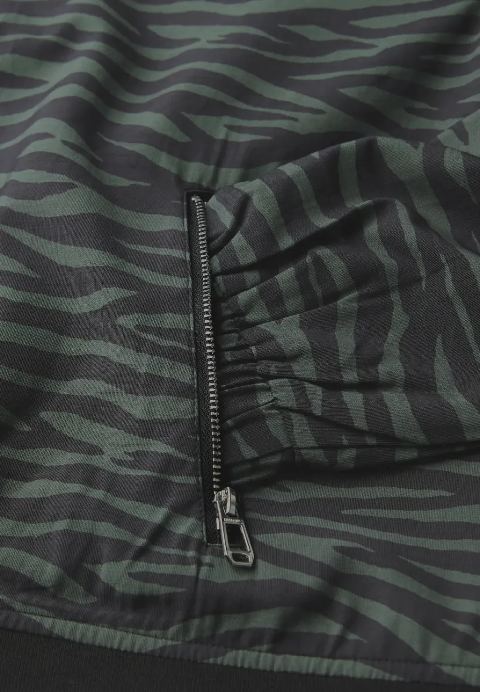 Gemusterter Blouson
