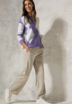 Gemusterter Pullover