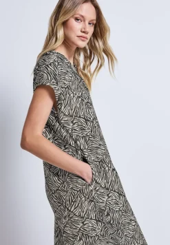 Gemustertes T-Shirt Kleid