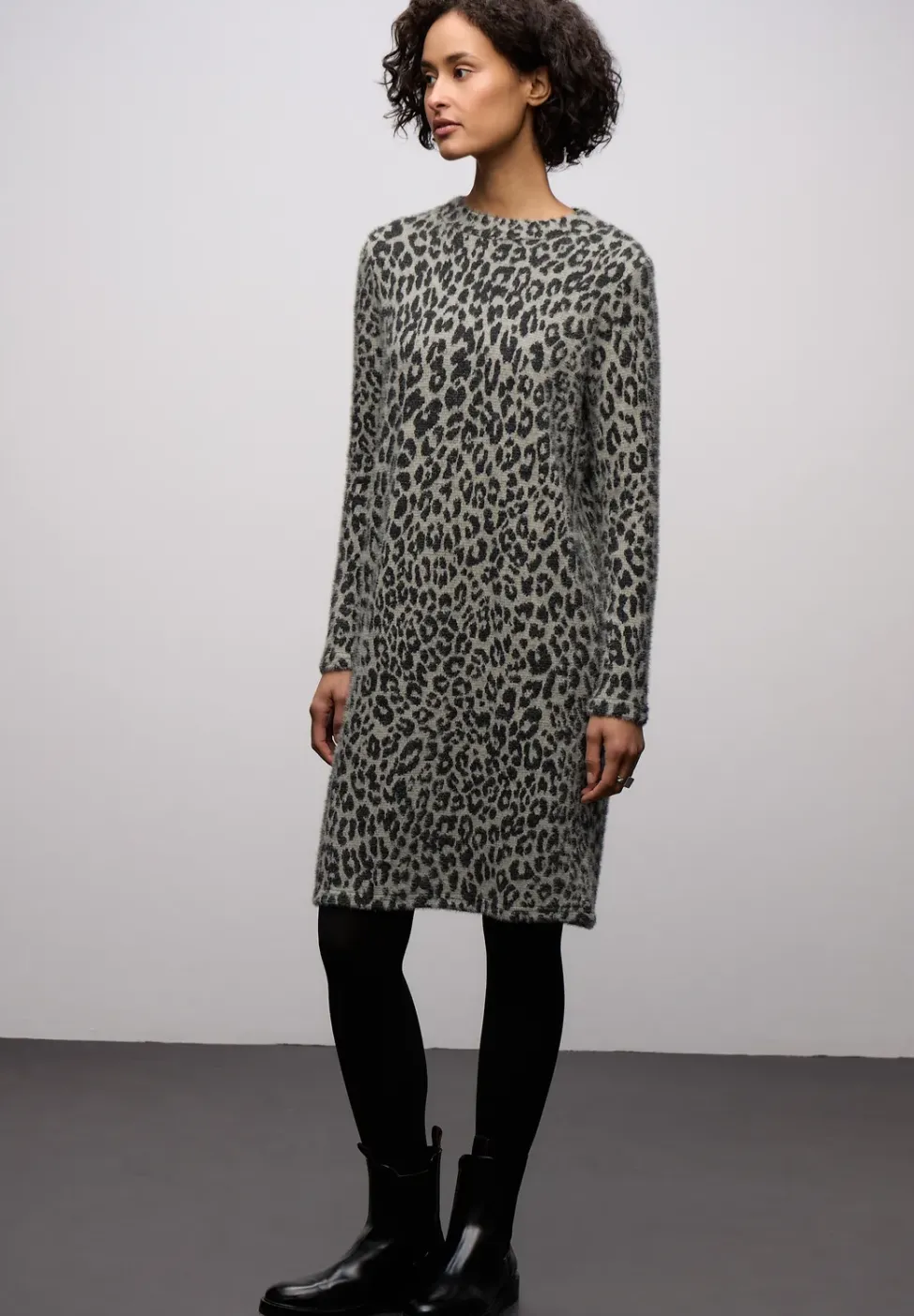 Gemustertes T-Shirtkleid