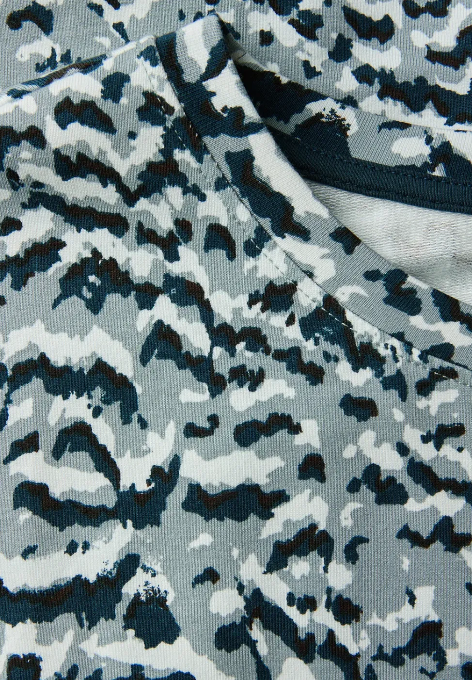 Gemustertes Batwing Shirt